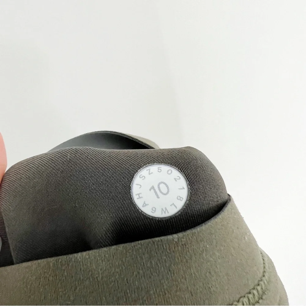 Lululemon In Movement Crop Everlux Legging In Sage Size 10